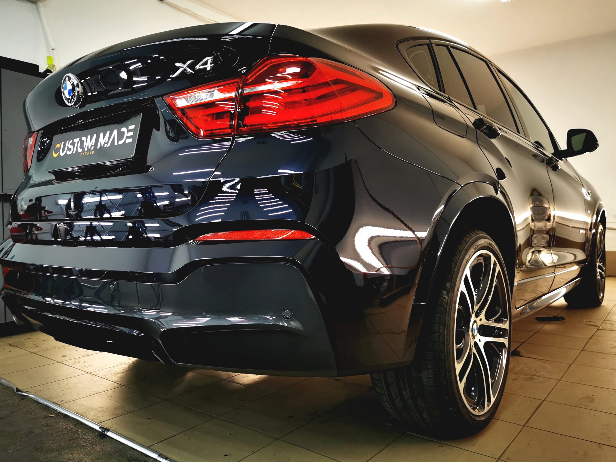 BMW X4 Custom Made Studio Przyciemnianie szyb